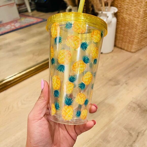 NWT Yellow Pineapple  Print Tumbler - Picture 1 of 4